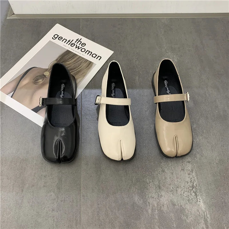 Split-Toe Buckle Trotter Ankle Ninja Loafers