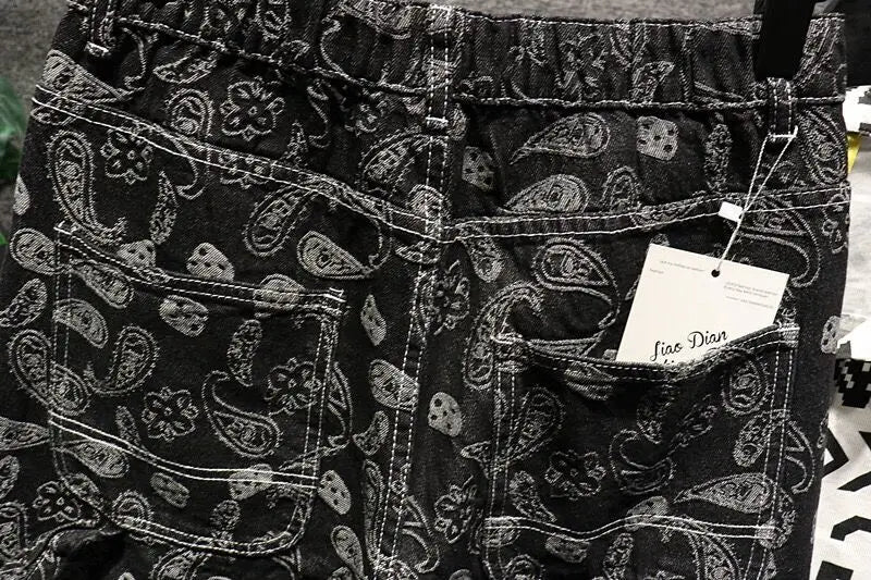 BLK Bandana Pattern Men's Cropped Jeans