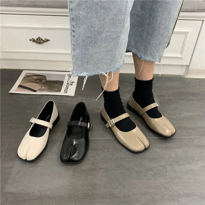 Split-Toe Buckle Trotter Ankle Ninja Loafers